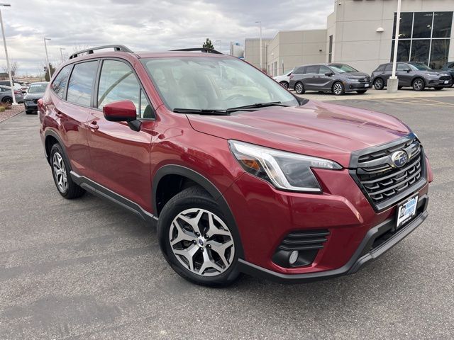 2023 Subaru Forester Premium photo 2