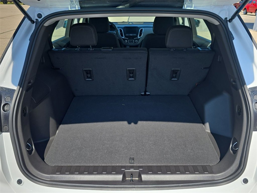 2024 Chevrolet Equinox LS photo 24