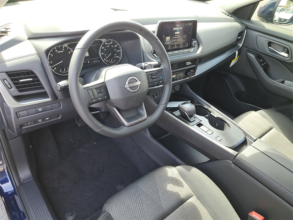 2026 Nissan Rogue SV photo 18