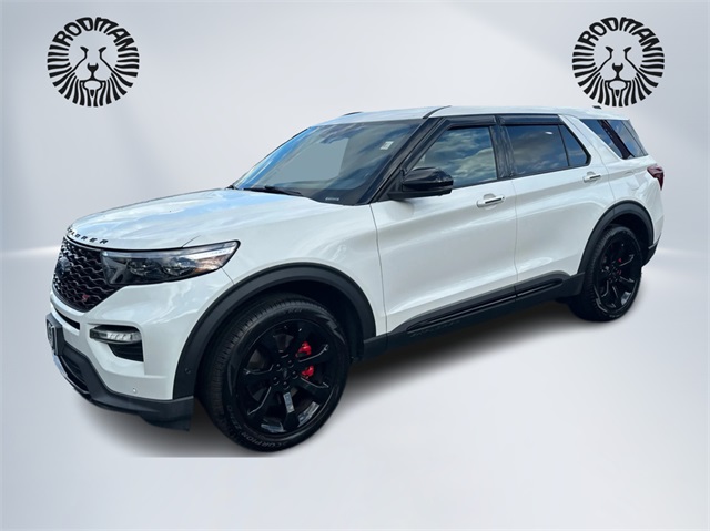2020 Ford Explorer ST's photo