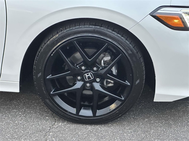 2025 Honda Civic Sport photo 4