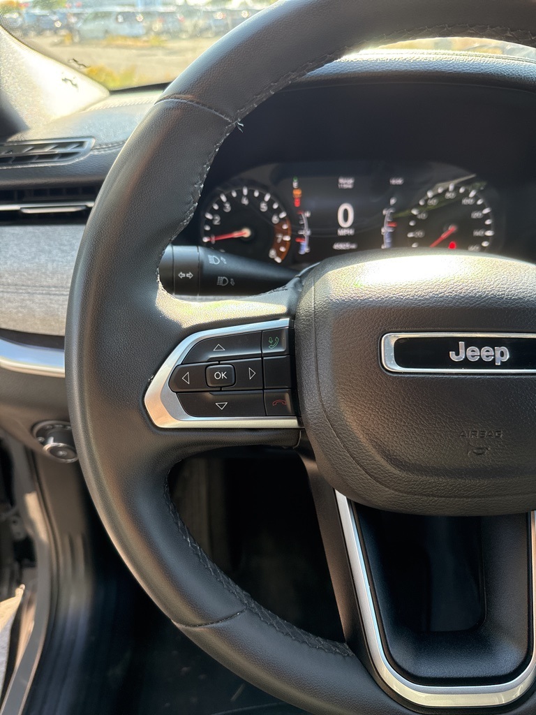 2024 Jeep Compass Latitude photo 38