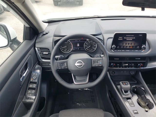 2026 Nissan Rogue SV photo 18