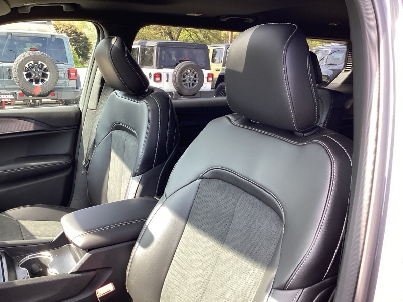 2025 Jeep Grand Cherokee Altitude X photo 18