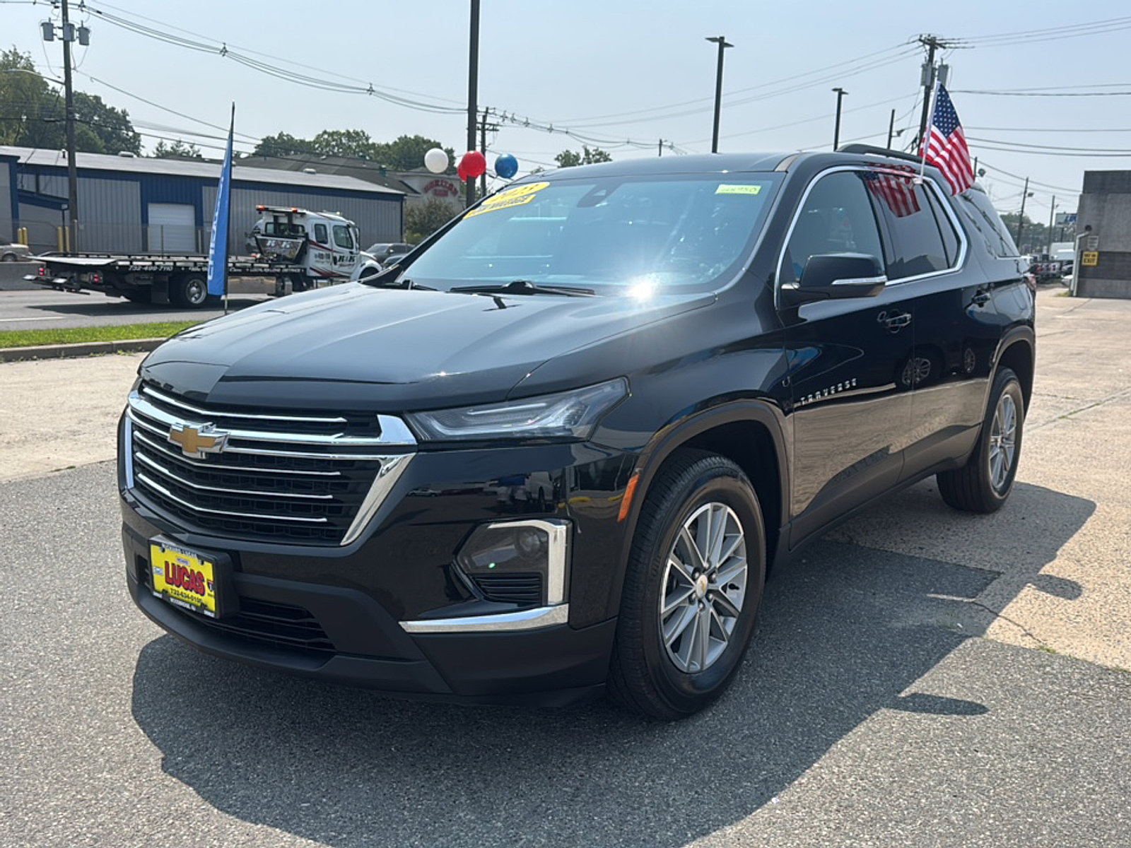 2023 Chevrolet Traverse Leather photo 2