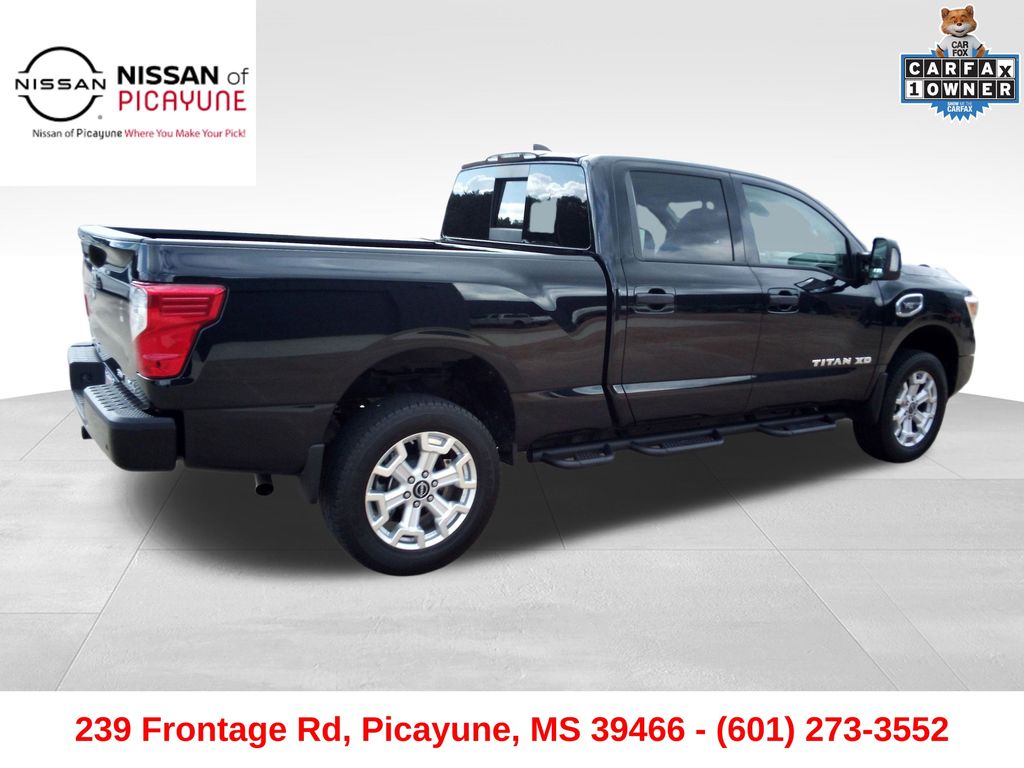 2024 Nissan Titan SV photo 4