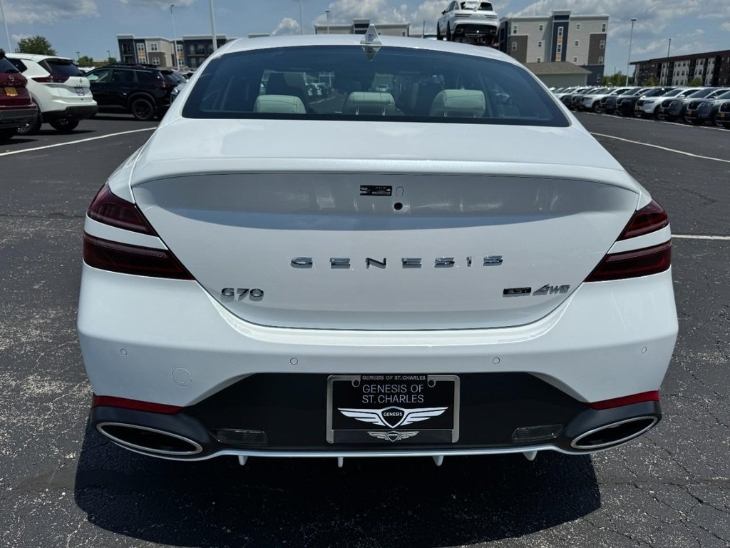 2026 Genesis G70 3.3T Sport Prestige photo 4