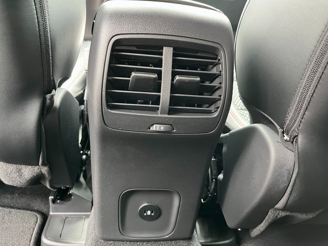 2025 Ford Escape Hybrid ST-Line Select photo 31
