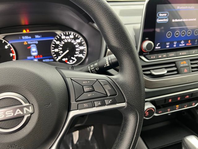 2024 Nissan Altima 2.5 SV photo 9