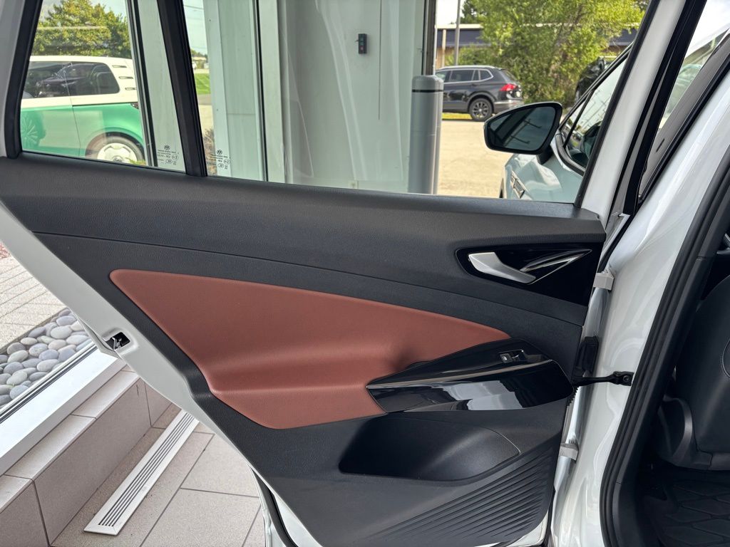 2021 Volkswagen ID.4 Pro S photo 15