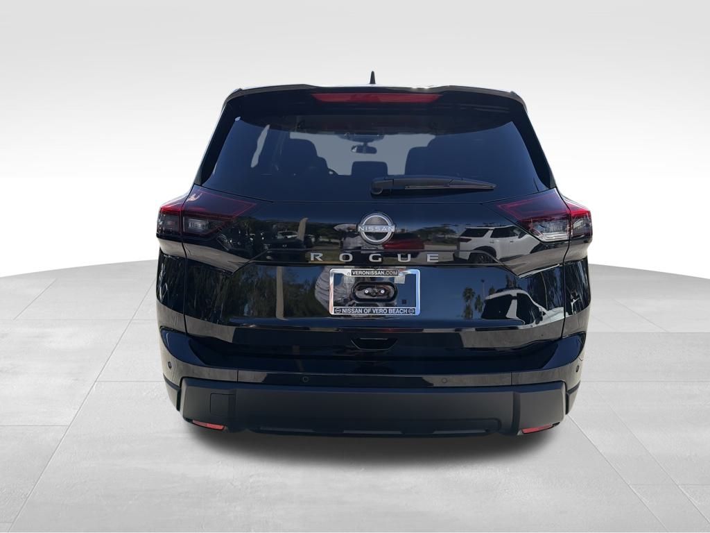 2026 Nissan Rogue S photo 4