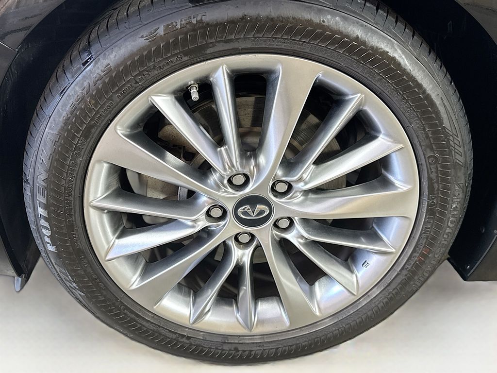 2018 Infiniti Q50 3.0t LUXE photo 36