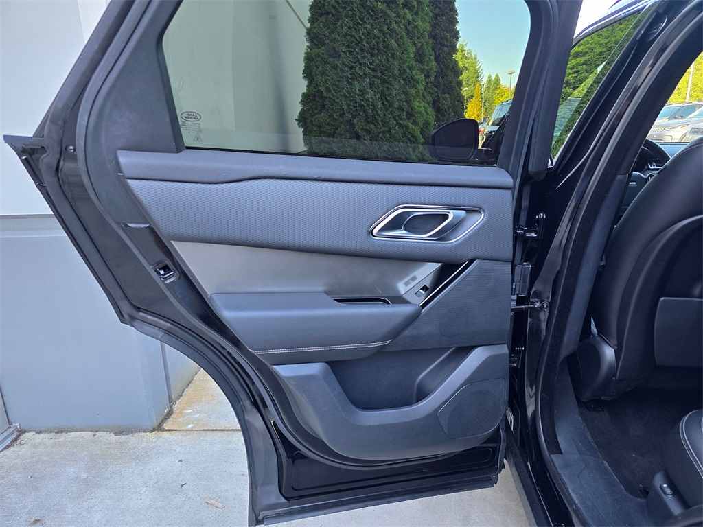2019 Land Rover Range Rover Velar S photo 24