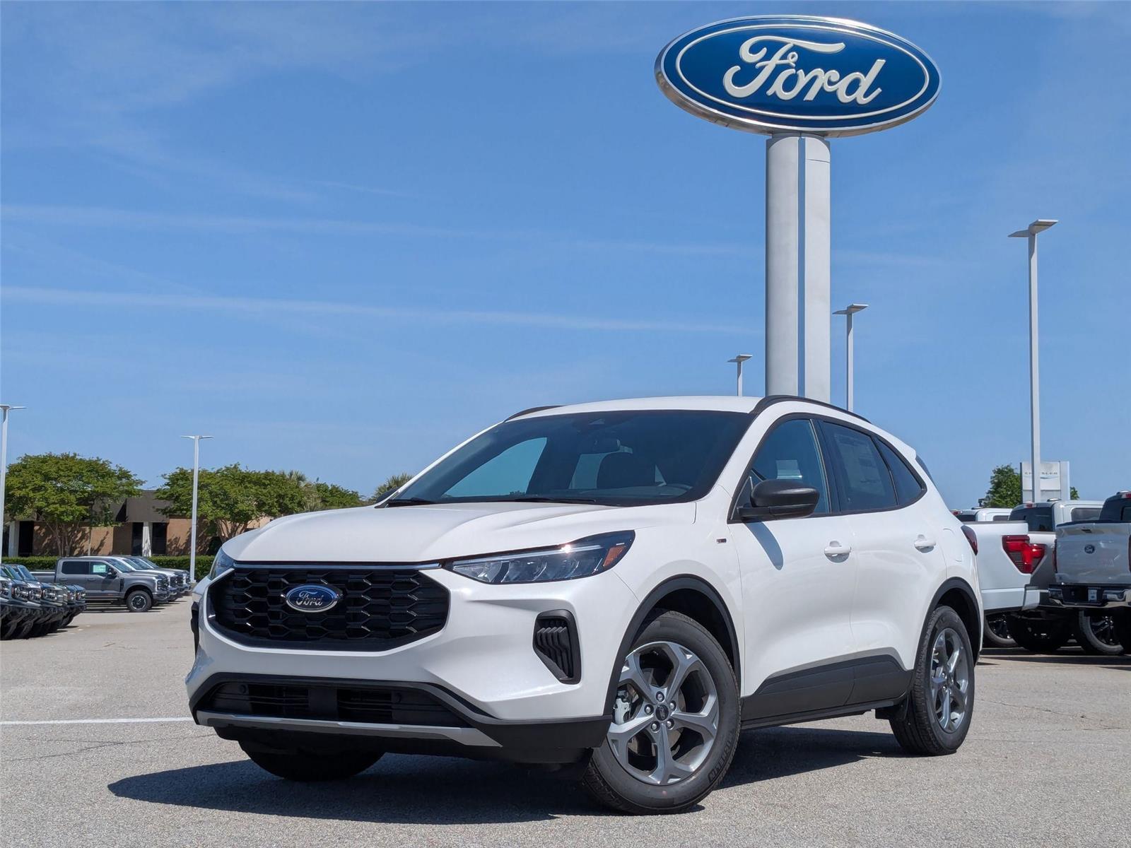 2025 Ford Escape ST-Line's photo