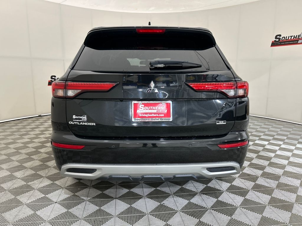 2022 Mitsubishi Outlander SE photo 12
