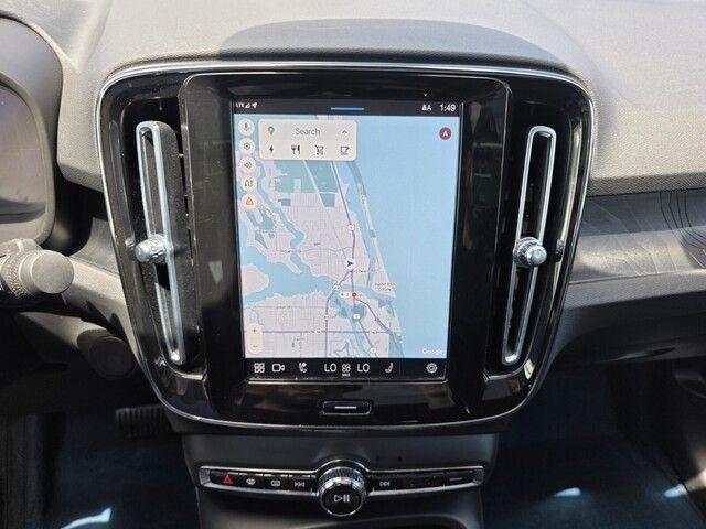 2022 Volvo C40 Recharge photo 25