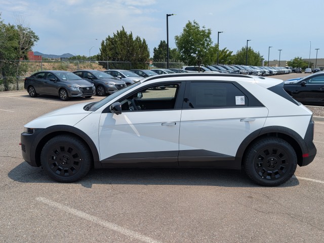 New 2025 ATLAS WHITE/BLACK Hyundai XRT image 3