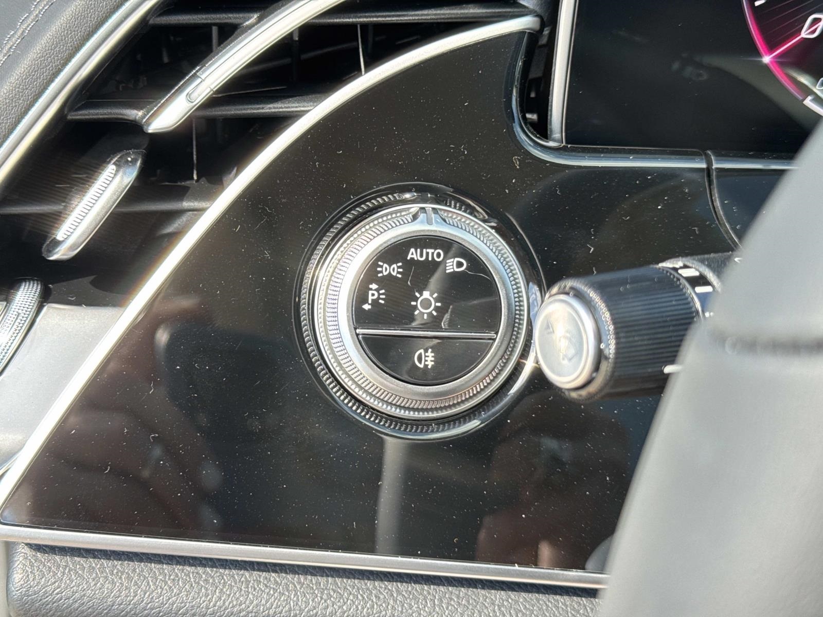 2026 Mercedes Benz E 4MATIC photo 14