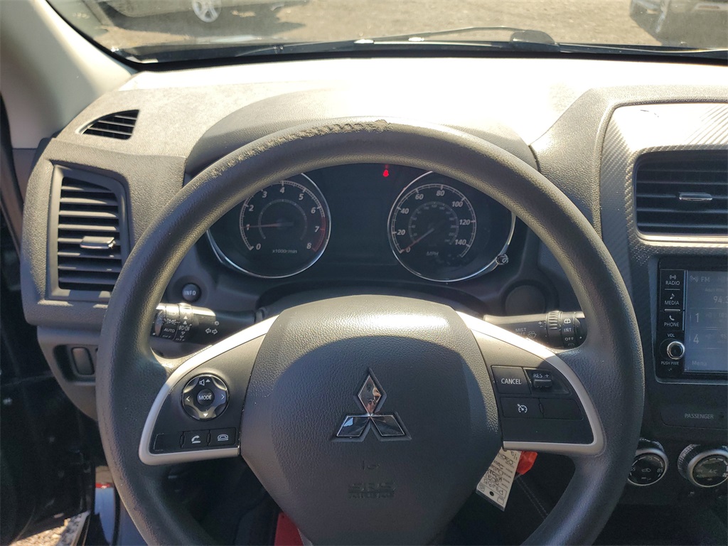 2021 Mitsubishi Outlander Sport ES photo 18