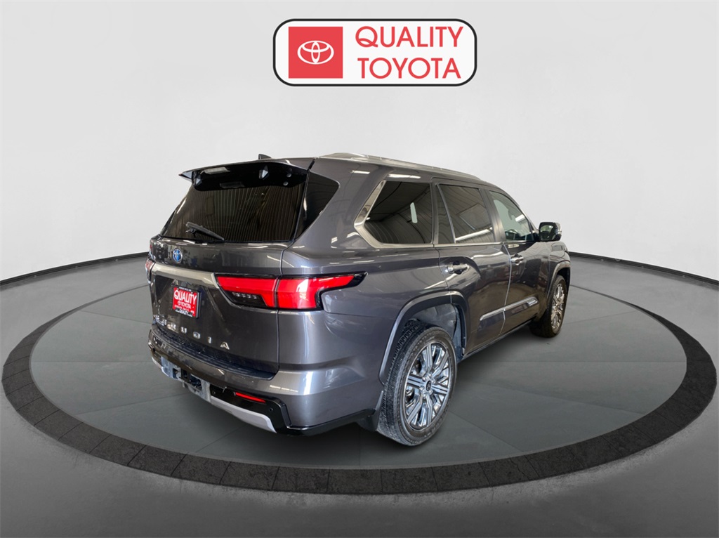 2024 Toyota Sequoia Capstone photo 3