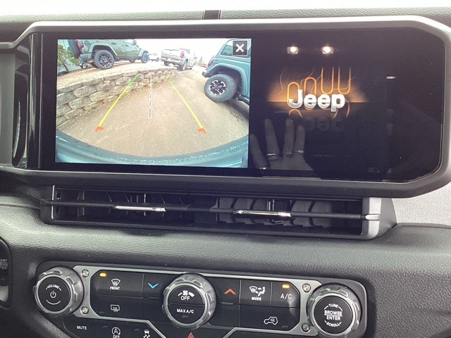 2025 Jeep Wrangler Sport S photo 12