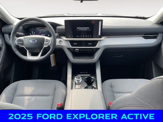 2025 Ford Explorer photo 10