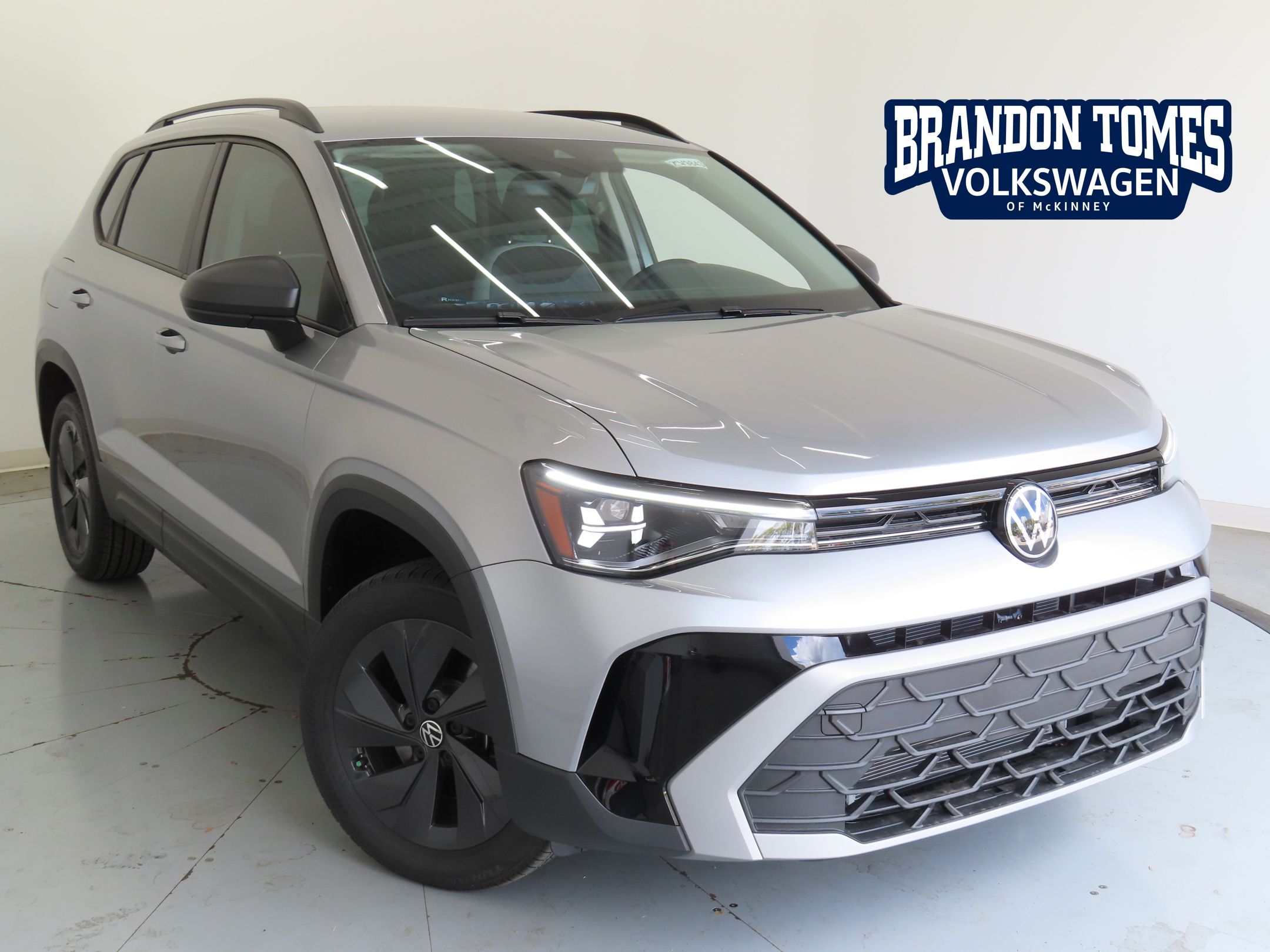 2025 Volkswagen Taos S's photo