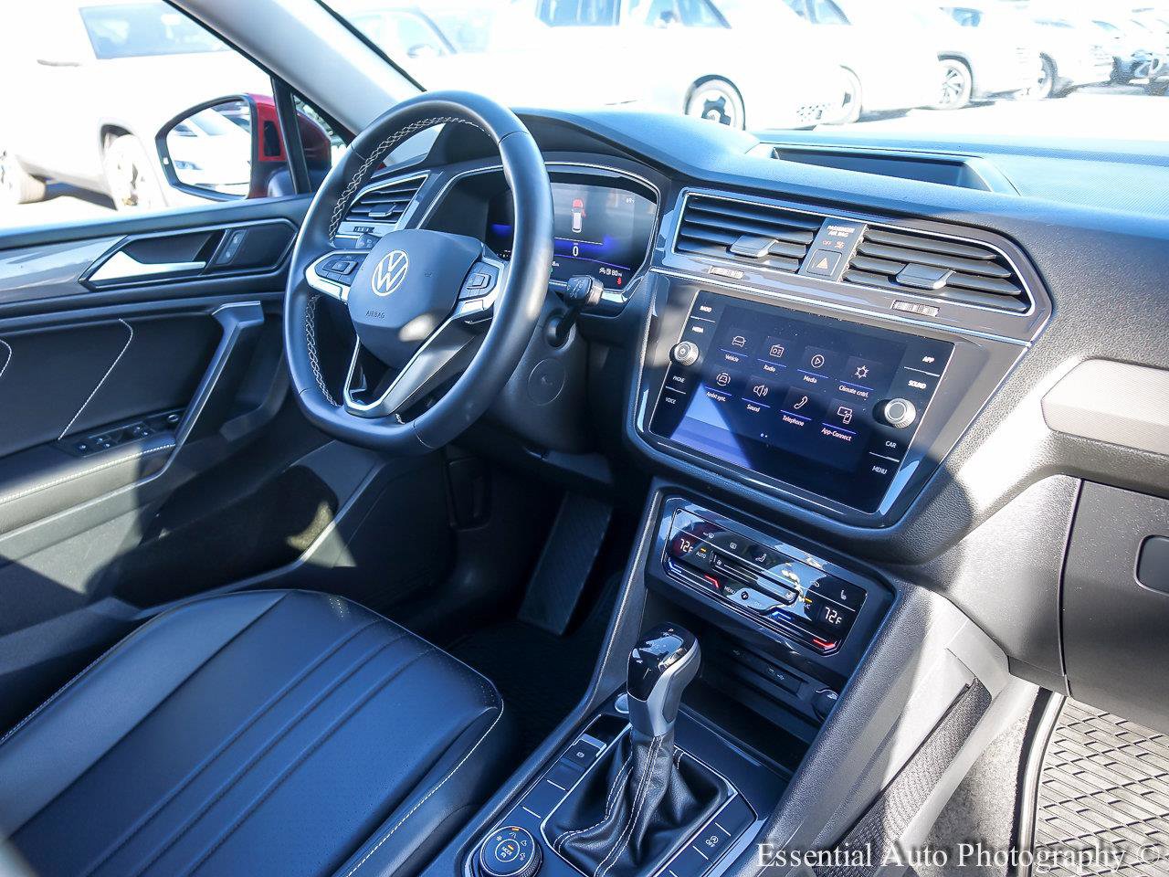 2023 VOLKSWAGEN TIGUAN - Image 23