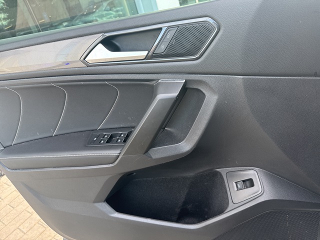 2022 Volkswagen Tiguan SE photo 12