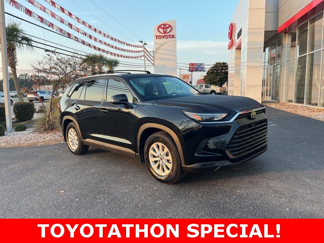 2025 Toyota Grand Highlander XLE's photo