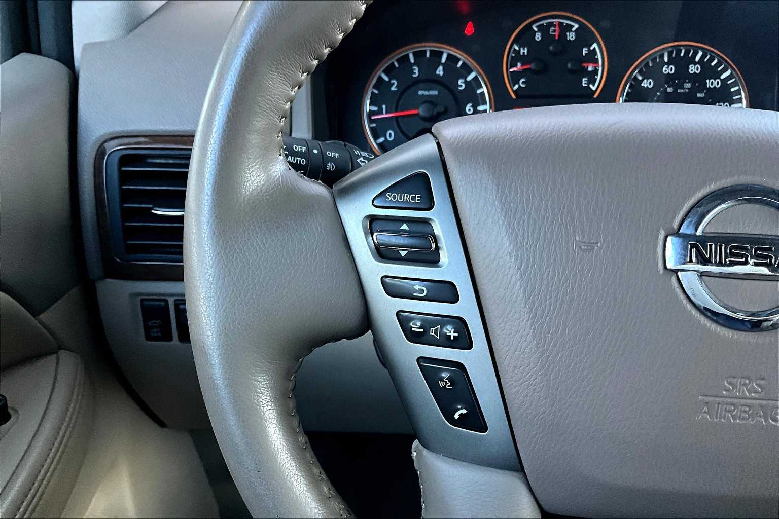 2013 Nissan Armada Platinum photo 20