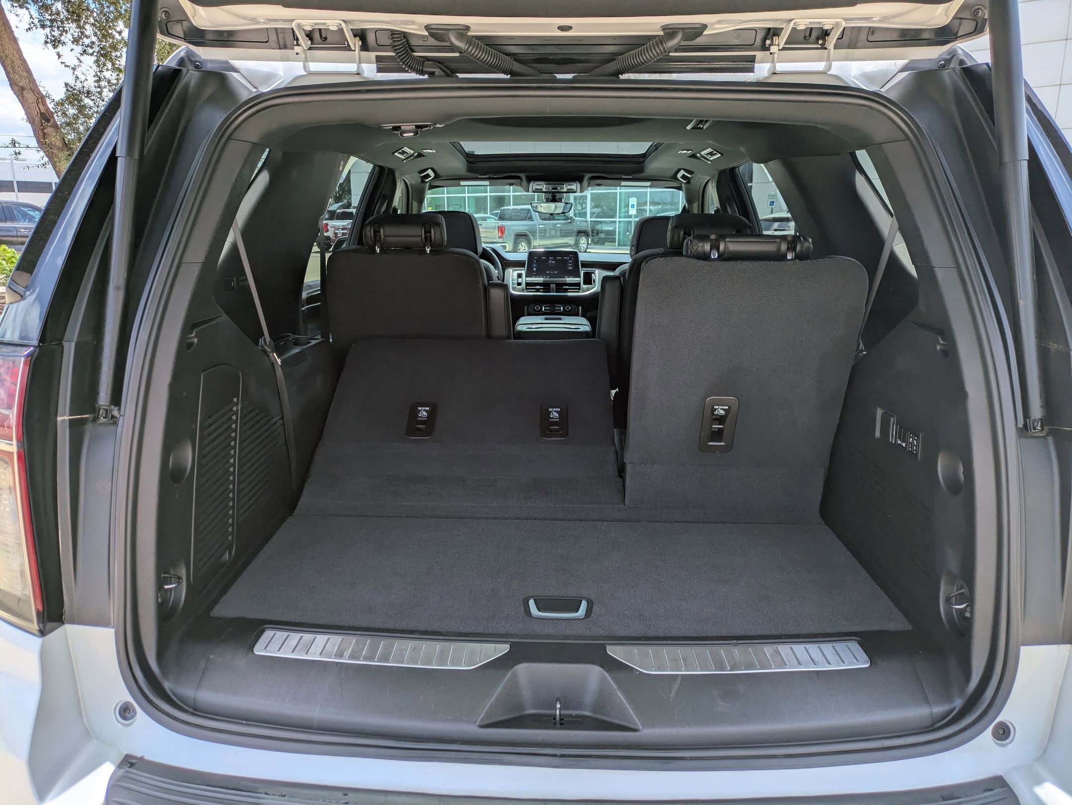 2021 Chevrolet Tahoe High Country photo 26