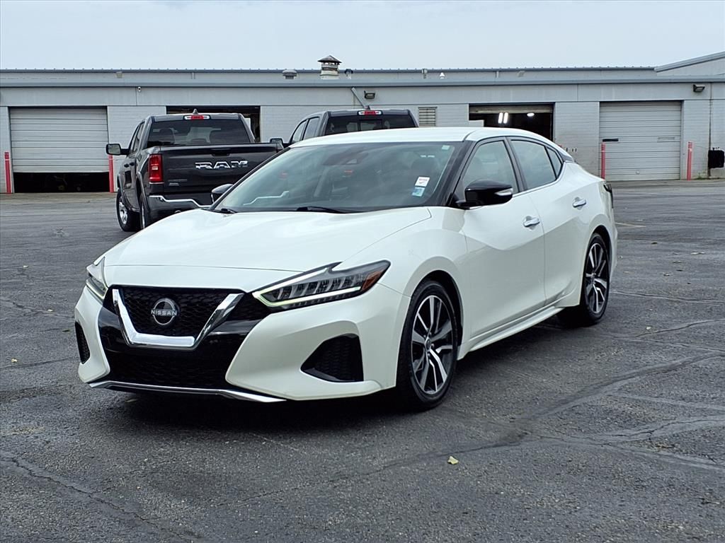Used 2023 Nissan Maxima SV with VIN 1N4AA6CV7PC511988 for sale in Kansas City