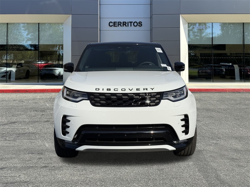 2025 Land Rover Discovery SE photo 2