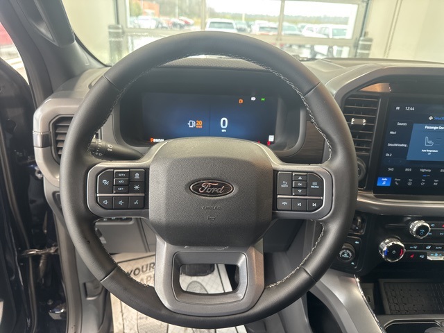 2025 Ford F-150 XLT photo 19