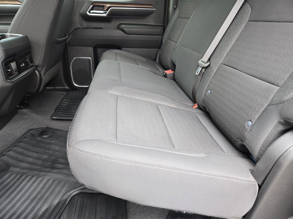 2023 Chevrolet Silverado 1500 RST photo 11