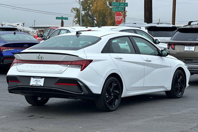 2026 Hyundai Elantra Hybrid SEL Sport photo 2