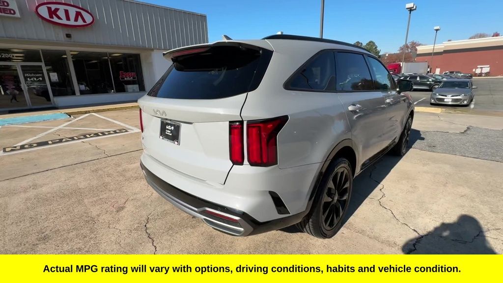 2023 Kia Sorento SX photo 3
