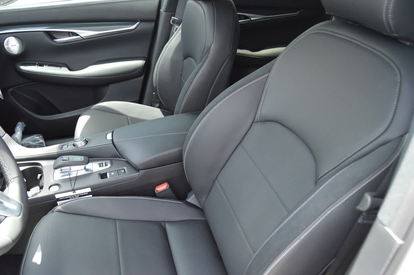 2025 Infiniti QX50 SPORT AWD photo 9