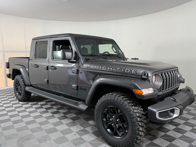 2025 Jeep Gladiator High Tide's photo