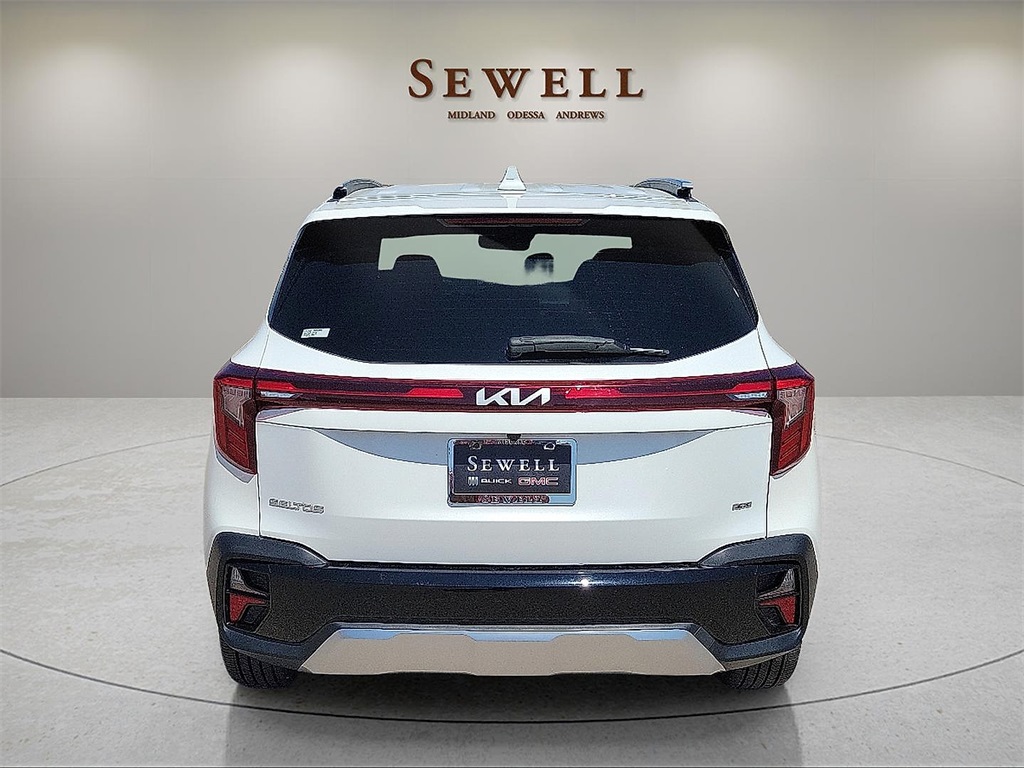 2024 Kia Seltos SX photo 3