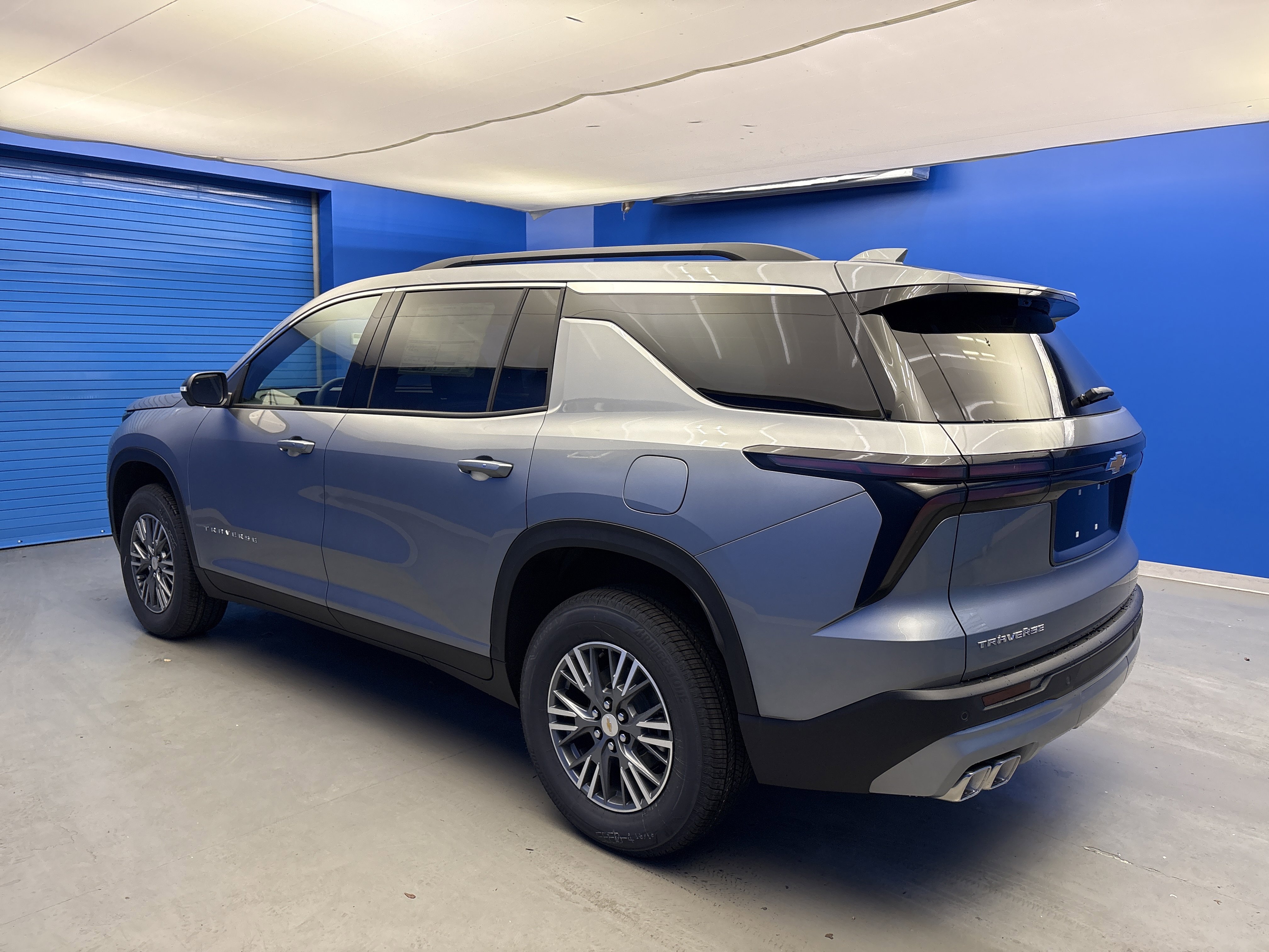 2026 Chevrolet Traverse photo 4