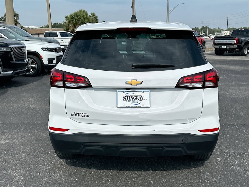 2023 Chevrolet Equinox LS photo 4
