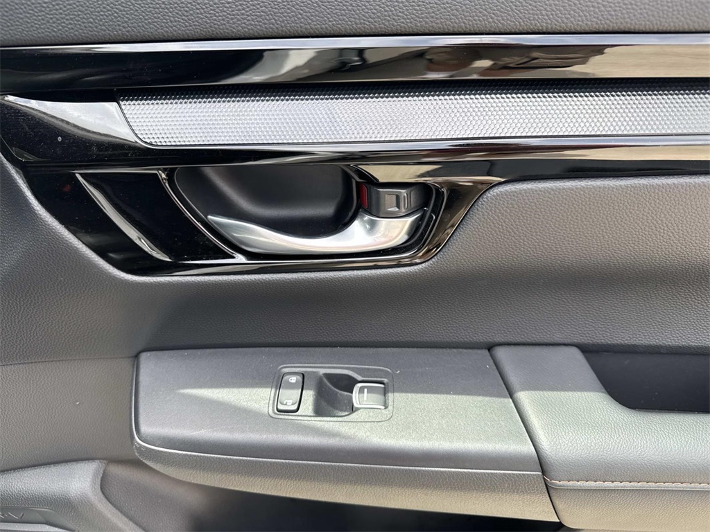 2024 Honda CR-V Hybrid Sport Touring photo 12