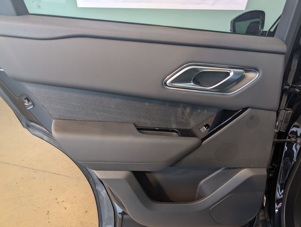 2026 Land Rover Range Rover Velar S photo 21