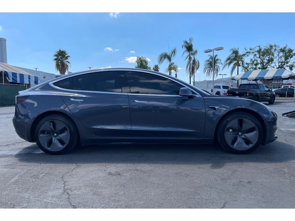 2020 Tesla Model 3 Long Range photo 5