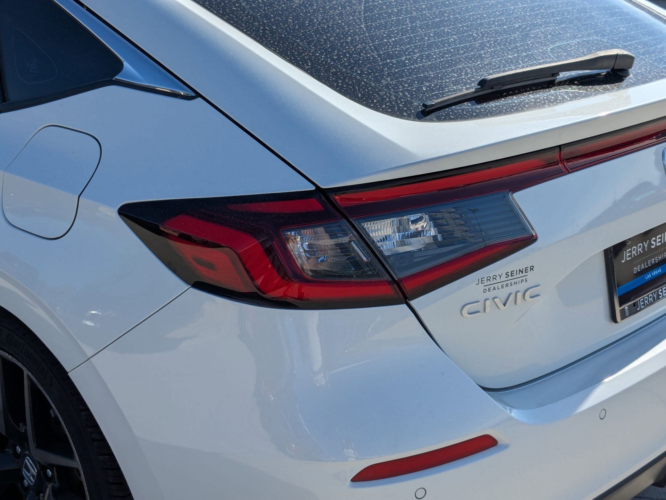2022 Honda Civic Hatchback Sport Touring photo 11