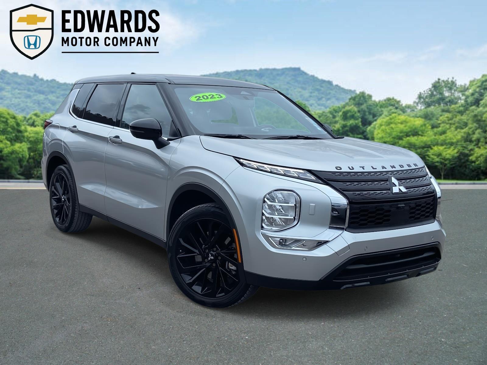 2023 Mitsubishi Outlander SEL Black Edition's photo