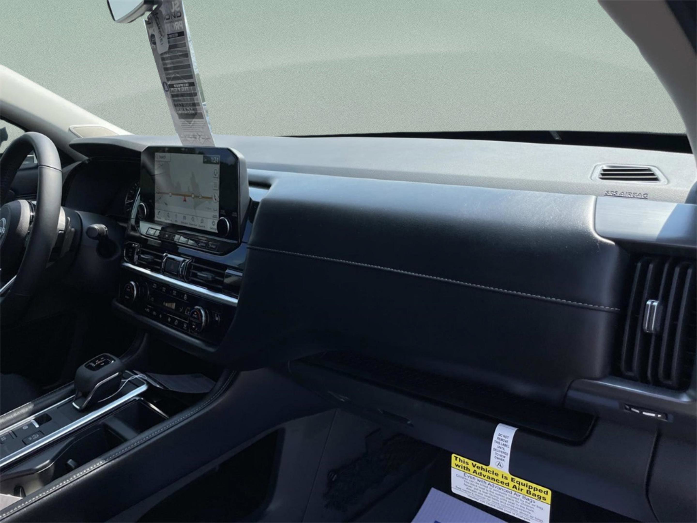 2025 Nissan Pathfinder SL photo 23