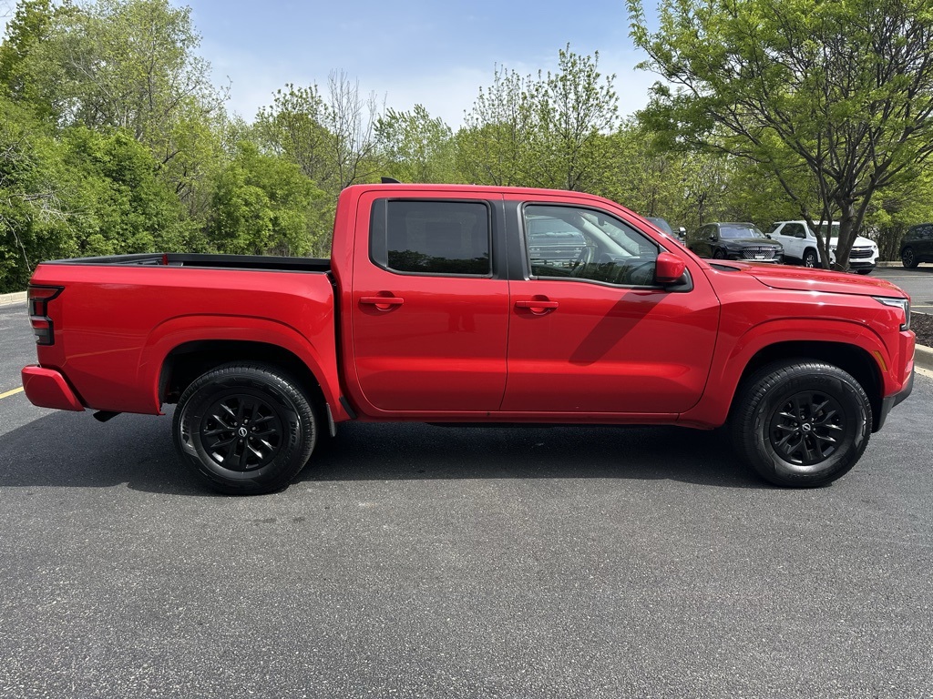 2024 Nissan Frontier SV photo 3